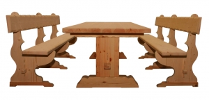 mesa y bancos de madera maciza